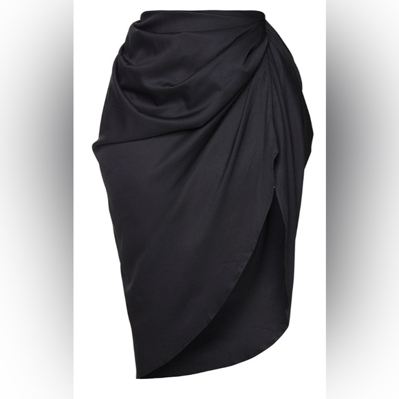 PrettyLittleThing Ruched Side Midi Skirt - Picture 4 of 4